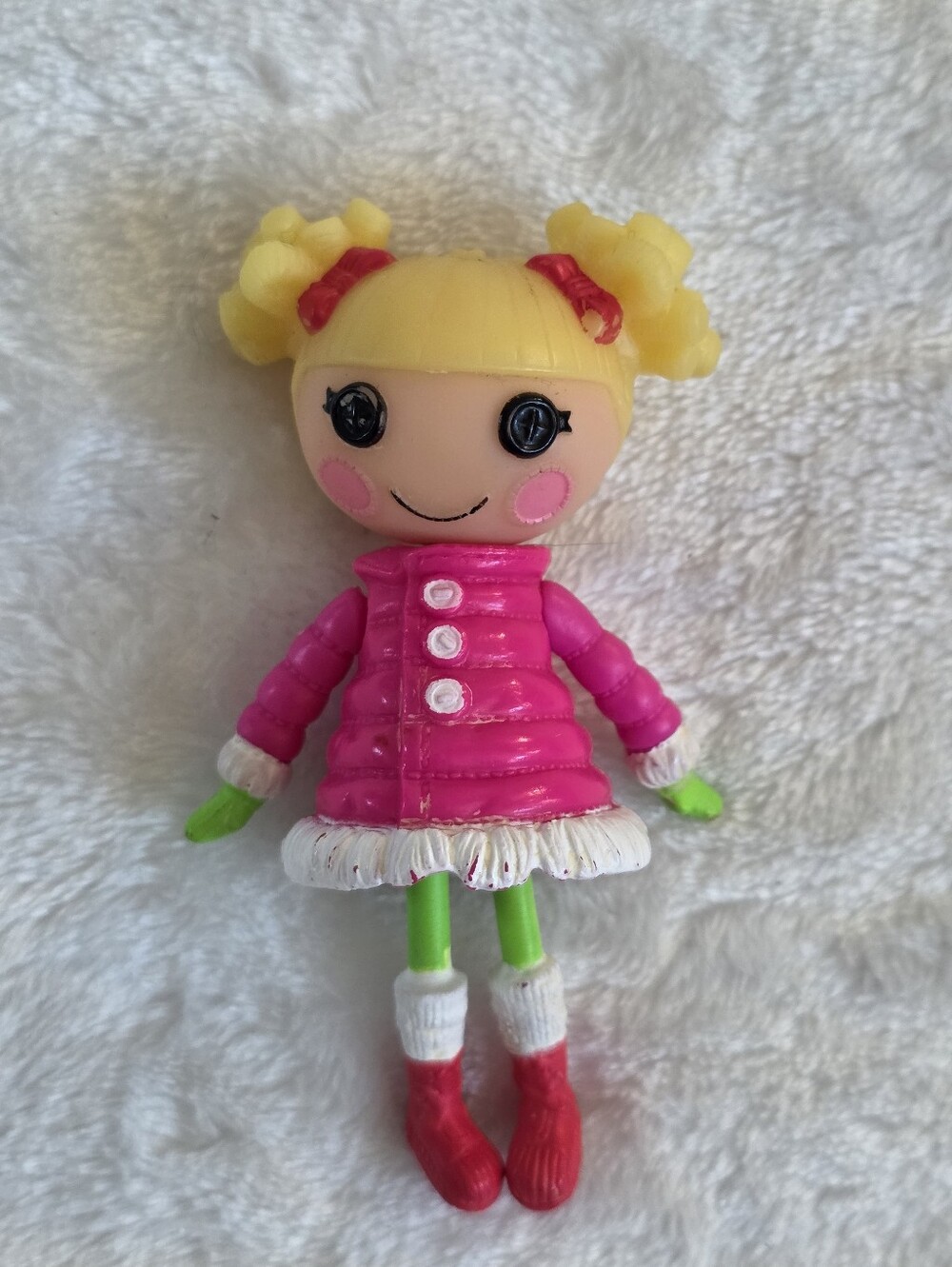 Mini Lalaloopsy 3" Doll Figure - Holly Sleighbells Blonde Hair Winter Coat